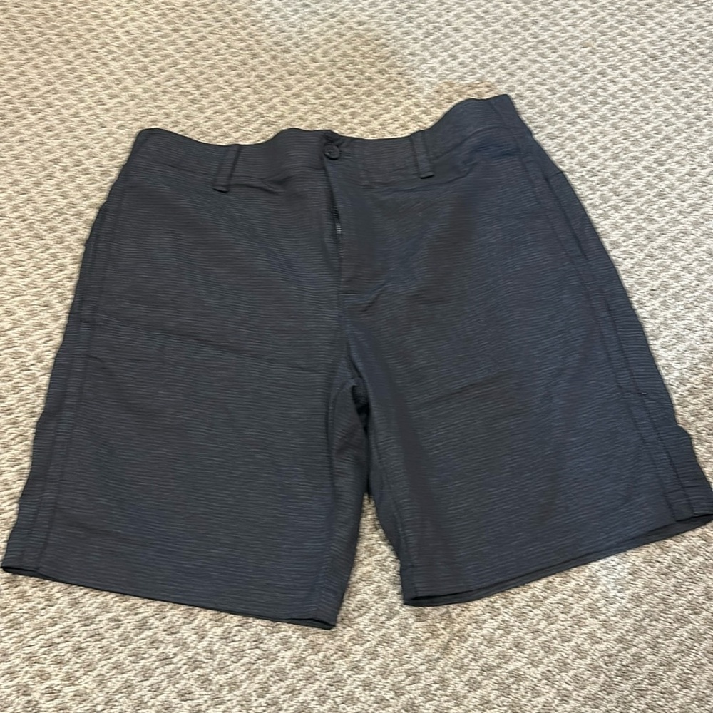 EUC under armour men’s shorts
